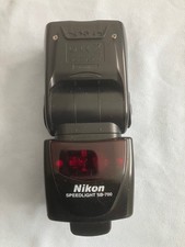 Nikon Sb700