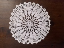 Centrino vintage realizzato a