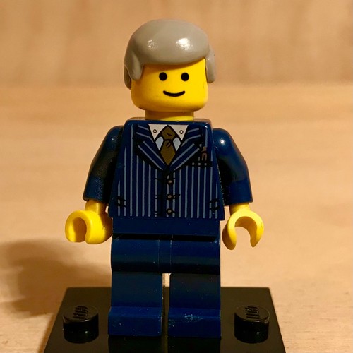 Lego minifigure mayor - lego, twn155