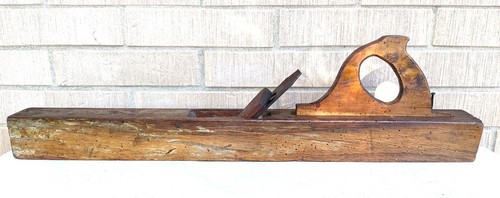 Antica grande pialla per legno - grande,