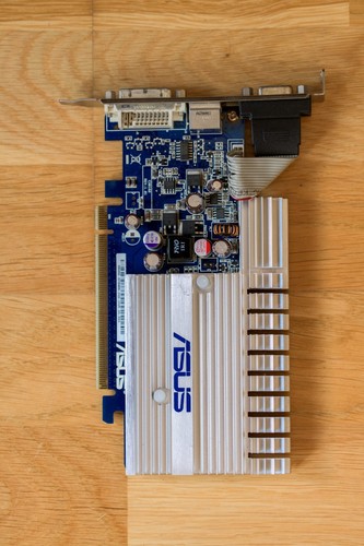 Asus en8400gs silent pcie - |,