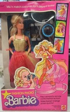 Foto moda Barbie 1977 vintage NRFB nuova con macchina fotografica