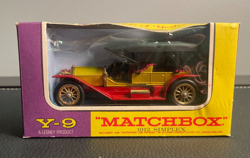 Lesney matchbox red - lesney, red/gold