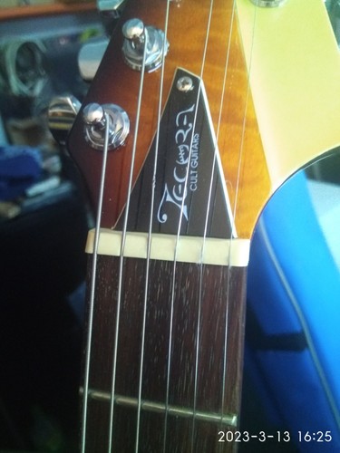 Chitarra elettrica techra - elettrica, con