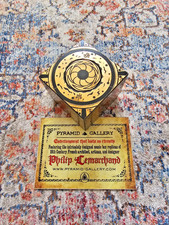 Pyramid gallery the box - gallery,