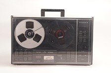 Grundig TK 747 registratore a