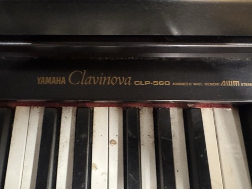Yamaha clavinova clp 560 - clavinova, clp-560