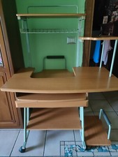 scrivania tavolo porta pc colore legno chiaro