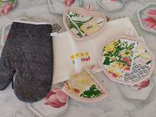 SET PRESINE CUCINA GUANTO FORNO STROFINACCIO - 5 PEZZI