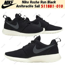 Nike Roshe Run Black