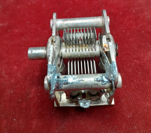 Condensatore variabile 1 - condensatore, a