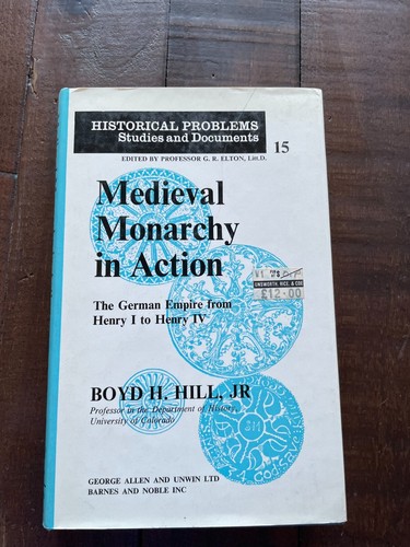 Medieval monarchy action - in,
