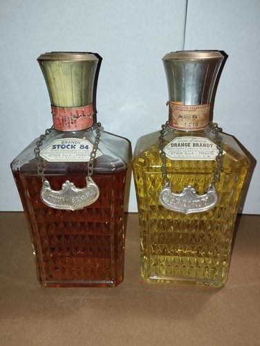 Coppia bottiglie stock - coppia,