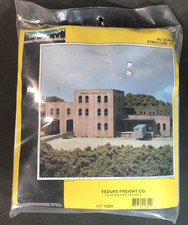 DPM 354 FEDUPS FREIGHT CO HO SCALE BUILDING 'NEW' Unmade kit