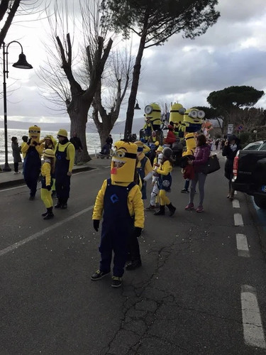 Costume per