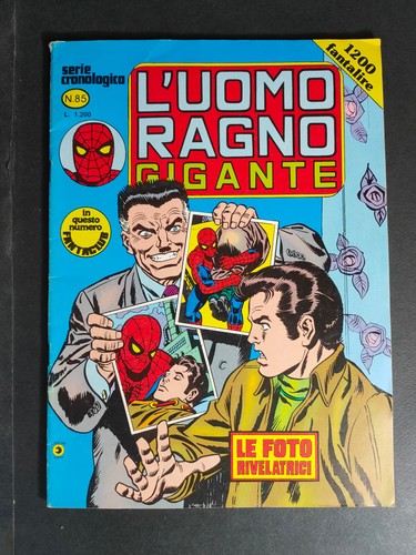 Uomo ragno gigante corno - ragno,