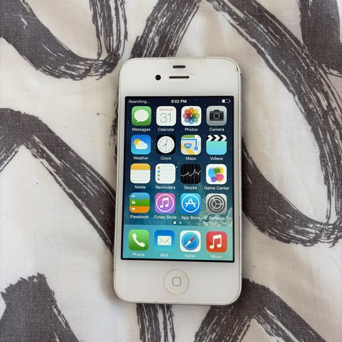 Apple iphone 8gb cdma - 4,