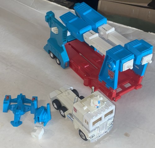 Hasbro transformers ultra - hasbro,