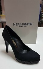 HERMANITA. Decolletè elegante