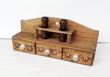 Armadio porta spezie arte popolare ungherese intagliato a mano: decorazione parete legno rustico