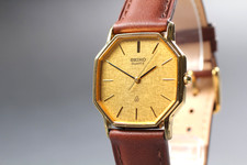 [Ecc+5] Orologio da uomo