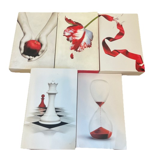 Twilight saga series - twilight, book