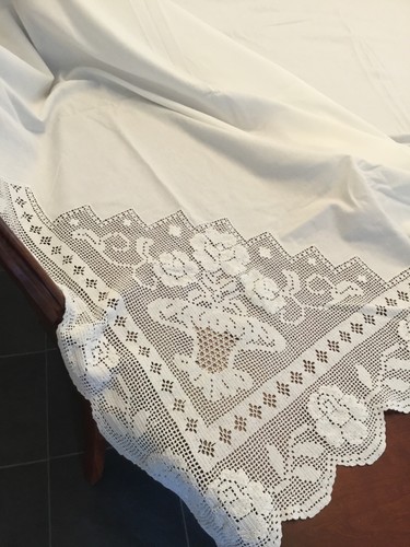 Large vintage cotton sheet - large,