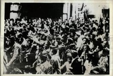 1943 Press Photo Celebration