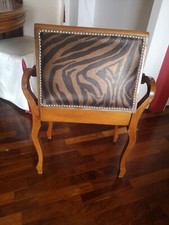 sgabello legno antico, ideale per seduta pianoforte, con vano contenitore. 