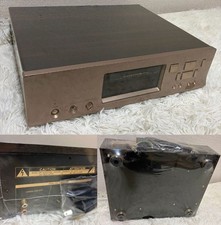 LUXMAN D-700s Lettore CD