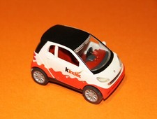 SORPRESINE KINDER FERRERO SMART FORTWO SCALA 1:33 ITALY 2004
