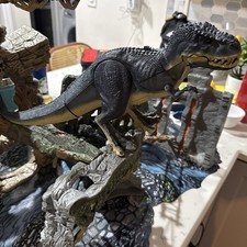 Figurina King Kong 8°