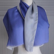 Sciarpa di seta Furla design