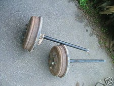 NISSAN KING CAB PICK-UP TD21 SD21 MOZZO PIATTO POSTERIORI ALBERO GANASCE MOZZO