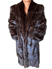 Titolo:Cappotto di visone