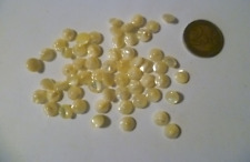 55 BOTTONI MISTI BOMBE' VERA MADREPERLA GIALLO CHIARO VINTAGE 9 MM LINEATO 14