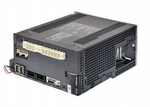Amplificatore trifase