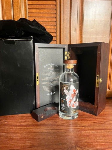 Empty bottle macallan years - bottle, 31