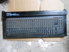 mixer Roland M240