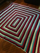 Handmade Crochet/granny square couverture/plaid vintage