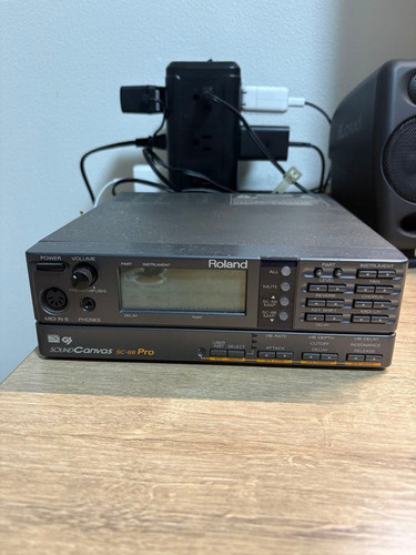 Roland pro sound canvas - sc-88,