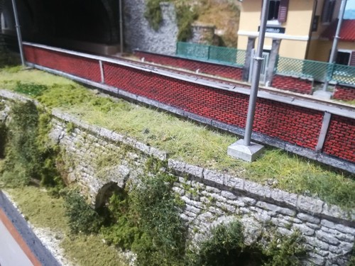 Muretto mattoni plastico - muretto,