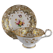 Antica tazza e piattino