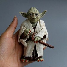 Master Yoda action figure Star