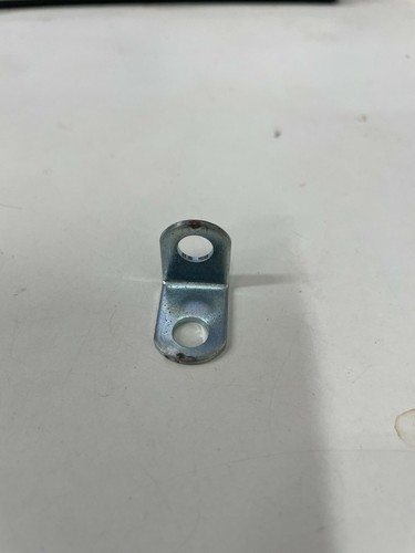 Pinza parafango posteriore