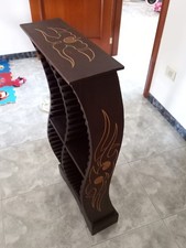 Porta Dvd / Giochi Console In Legno Lavorato   Con Decorazione Incisa a mano 