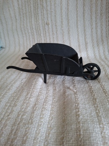 Vintage cast iron rustic - iron,