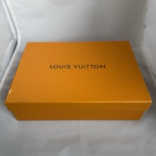 LOUIS VUITTON Confezione