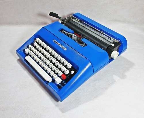 Olivetti lettera typewriter - lettera, 35