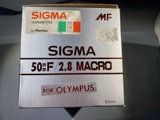 Sigma 50mm f/2.8 Macro 1:1 per